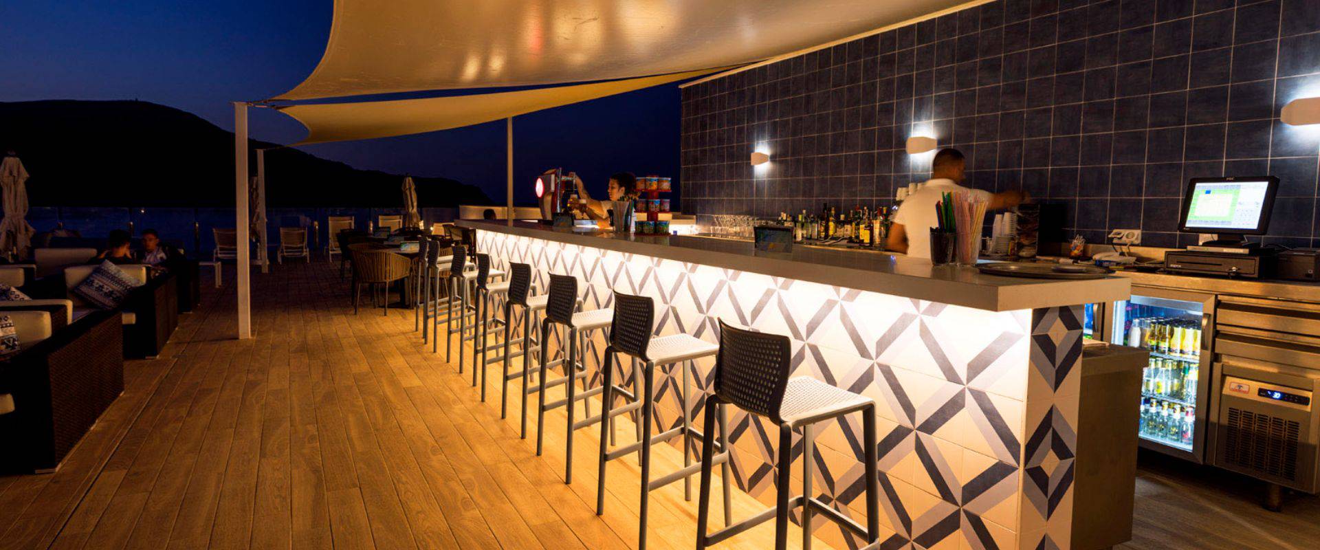 Sky bar Parque Nereida Suites Hotel Cala Ratjada Sky bar Parque Nereida Suites Hotel Cala Ratjada