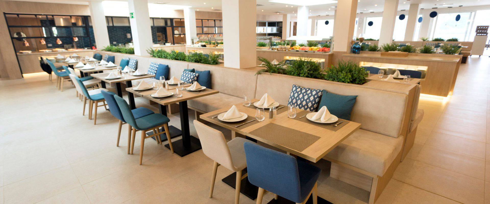 Buffet restaurant Parque Nereida Suites Hotel Cala Ratjada