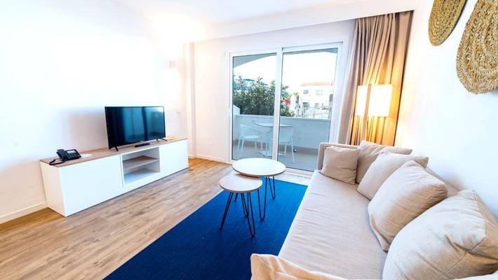 Suite with pool view Parque Nereida Suites Hotel Cala Ratjada