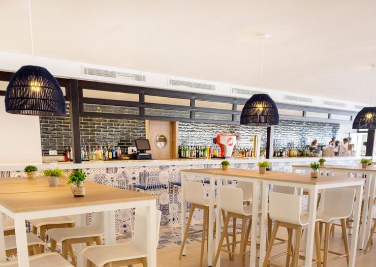 Bar Ones Parque Nereida Suites Hotel Cala Ratjada Bar Ones Parque Nereida Suites Hotel Cala Ratjada